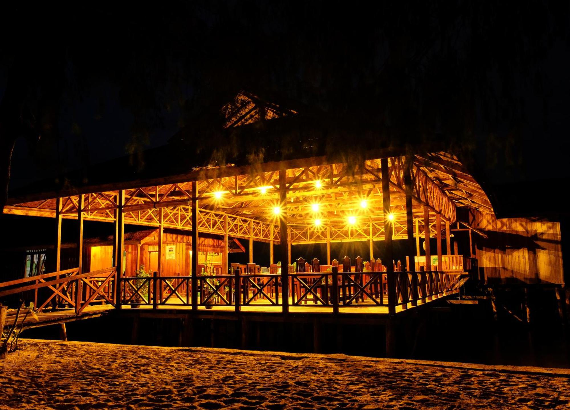 Bolilanga Island Resort - Togean Island Angkayo Extérieur photo